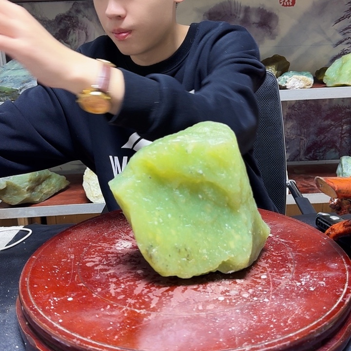 很***好蛇纹石玉合金纯天然岫玉原石