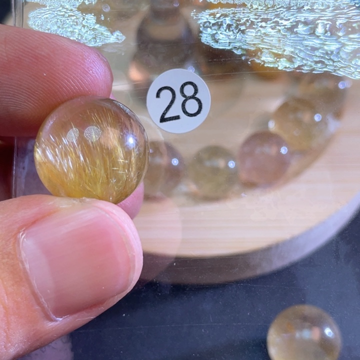 未镶嵌颈饰水晶C****n