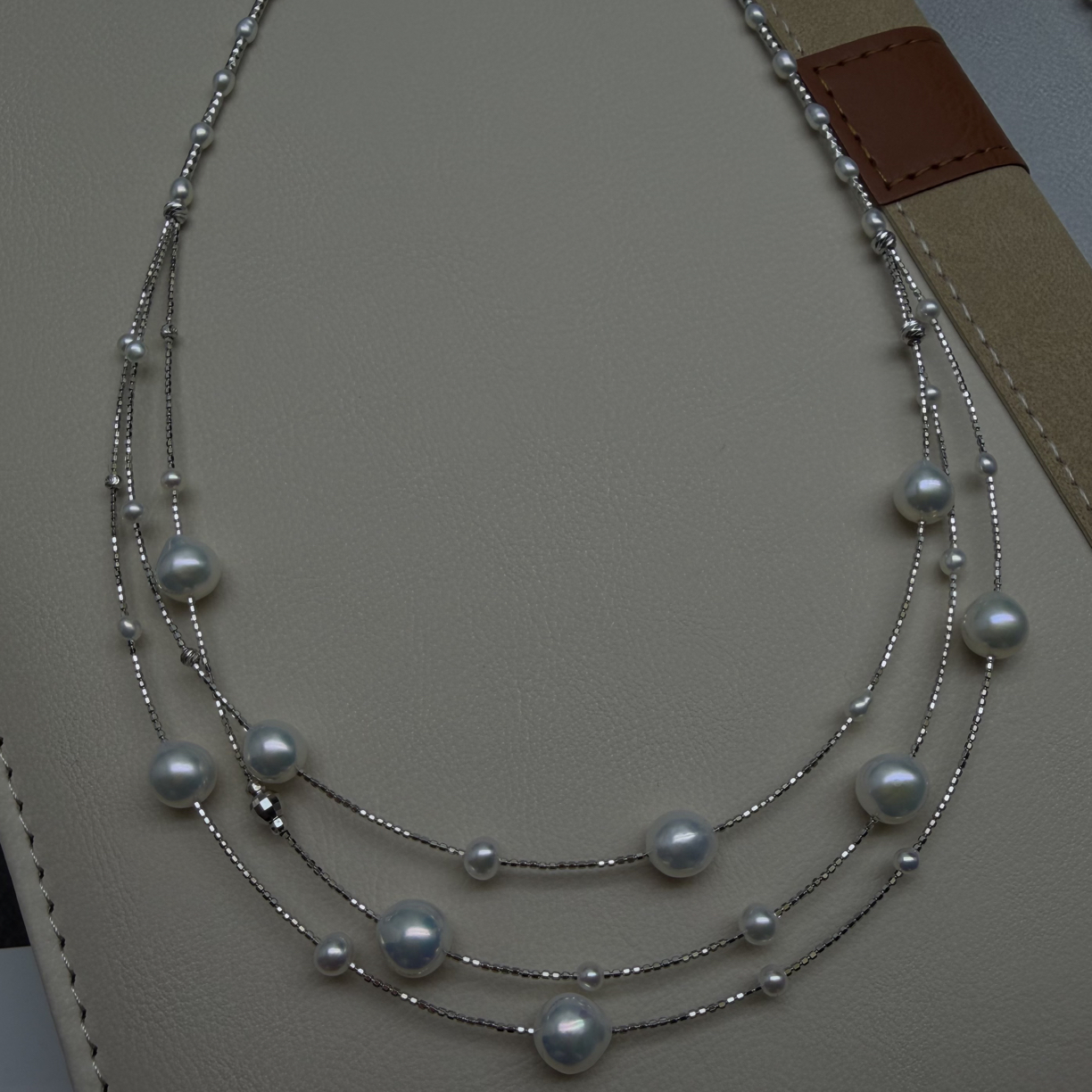 淡水珍珠项链 三层设计款 冷光巨亮 