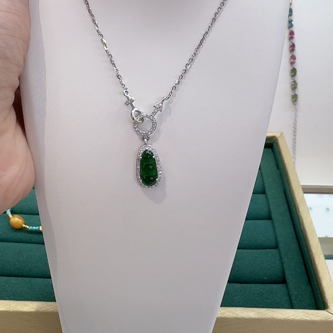 翡翠银S925镶嵌颈饰吊坠197