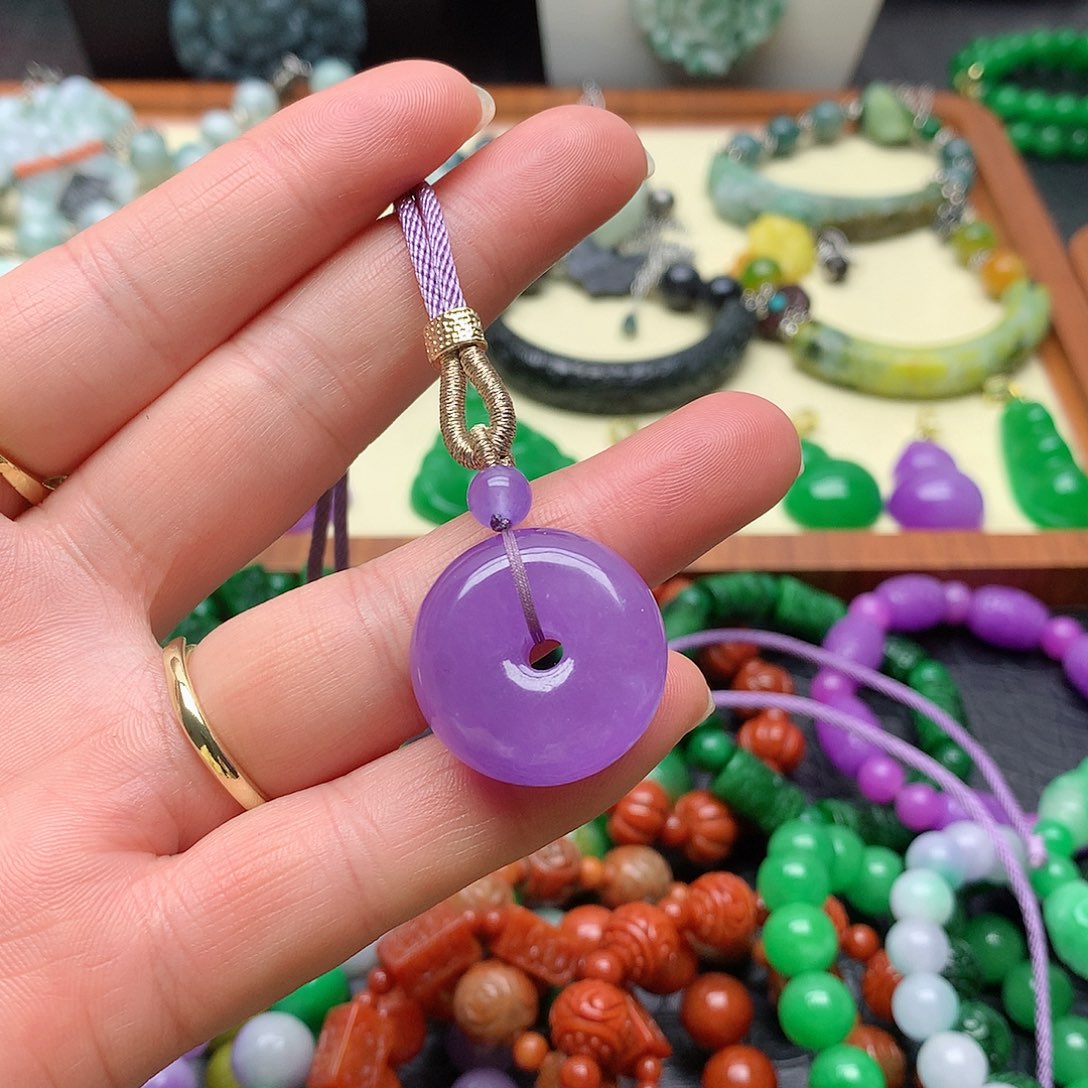 吊坠(赠链)未镶嵌翡翠