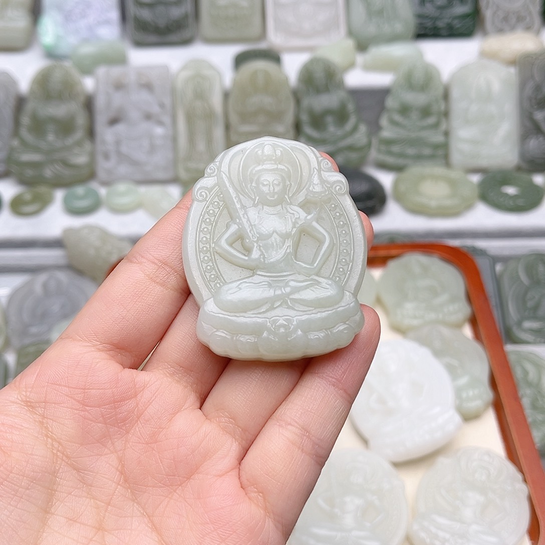 和田玉颈饰未镶嵌老****号