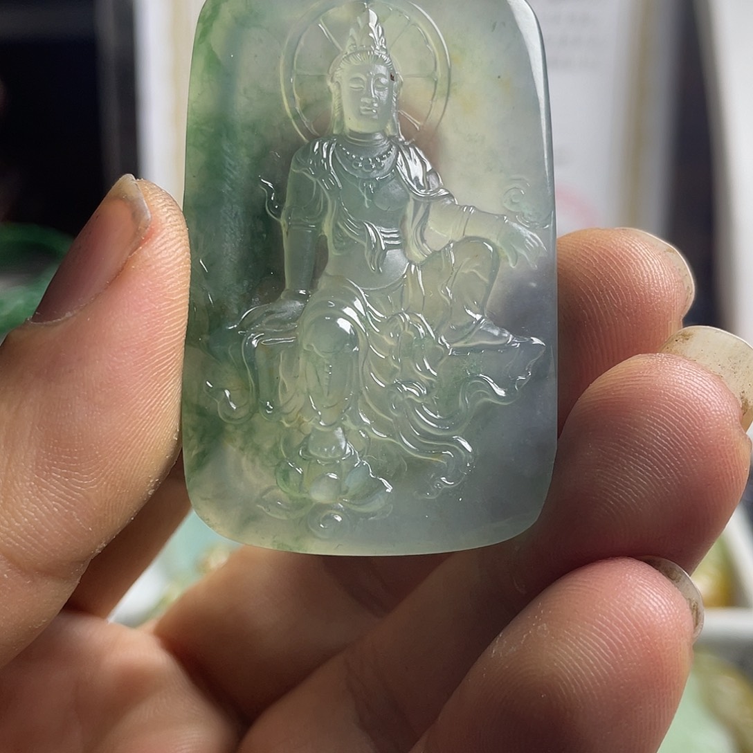 翡翠颈饰未镶嵌翡翠成品