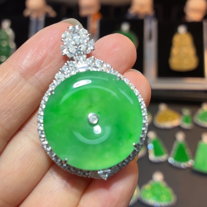 翡翠18K金镶嵌吊坠(不含链)翡翠