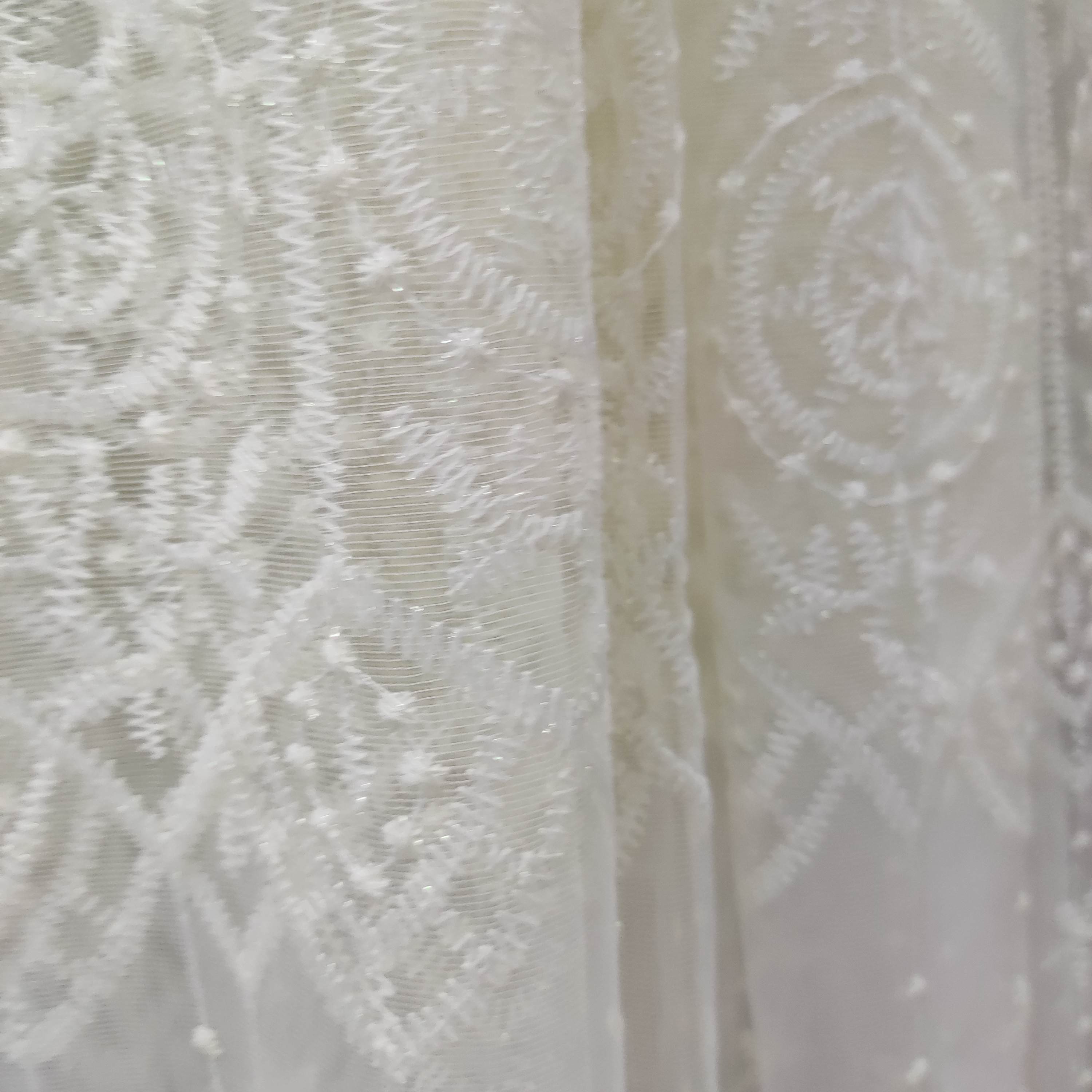 0797白色牛奶丝纱帘钩款，不送挂钩，有瑕疵