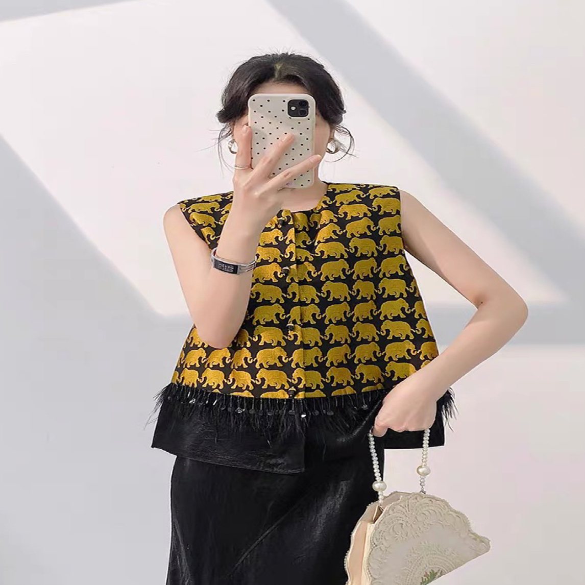 黄色大象织锦提花新中式马甲洋气背心女款羽毛拼接轻国风无袖上衣