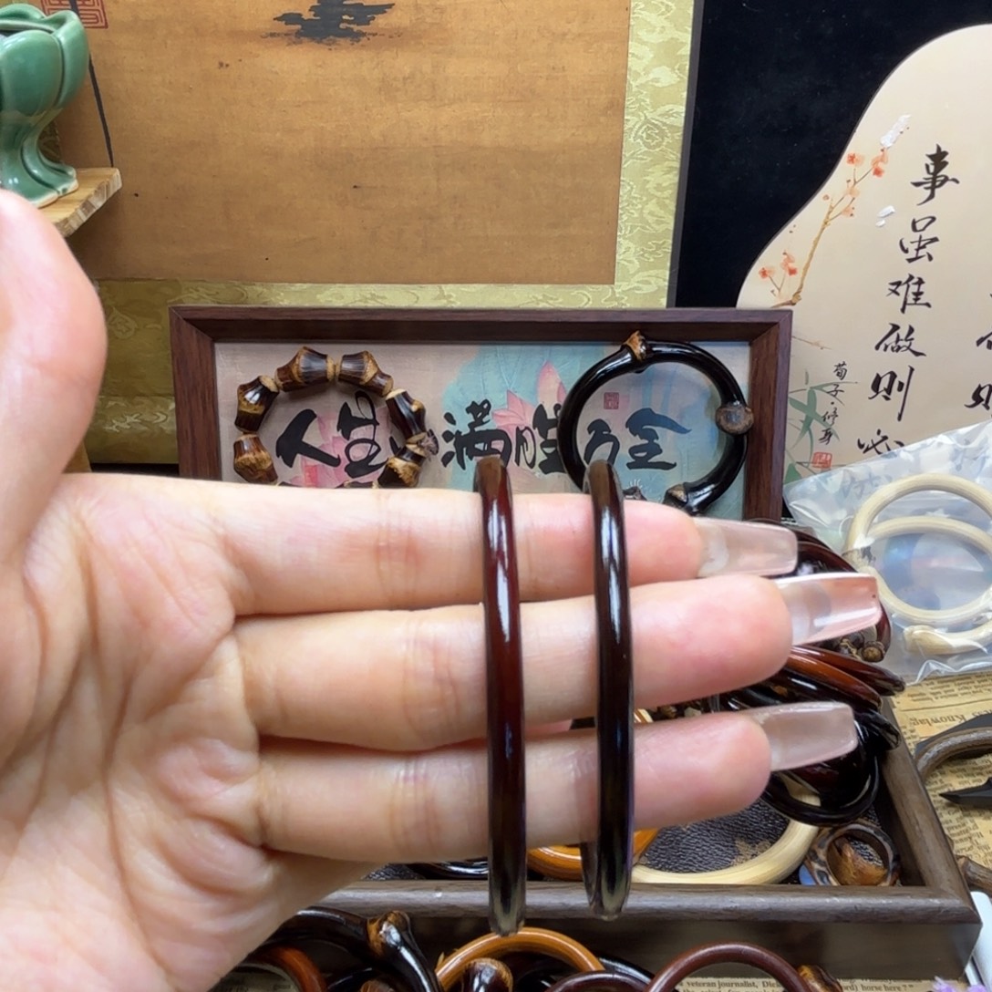 狄***心木质非金属藤镯藤镯藤镯