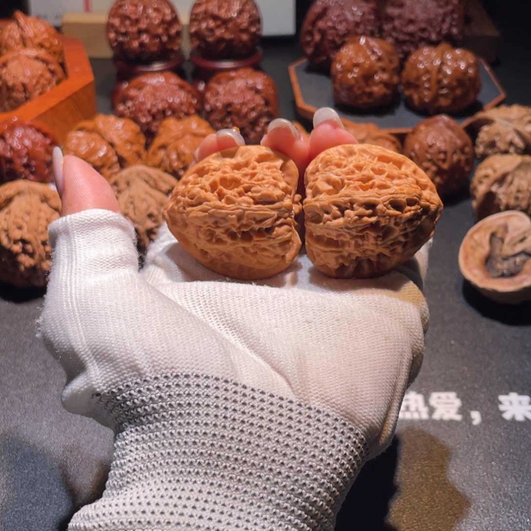 吊坠文玩核桃38.38糖三角