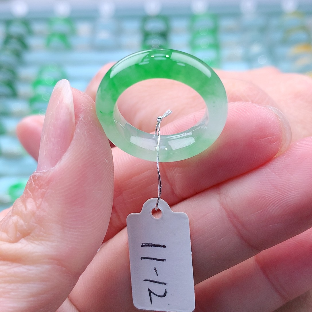 翡翠戒指未镶嵌A货缅甸翡翠