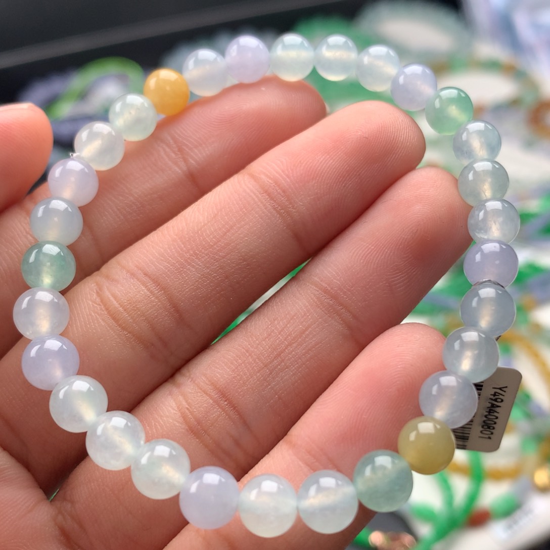 翡翠手镯未镶嵌卡