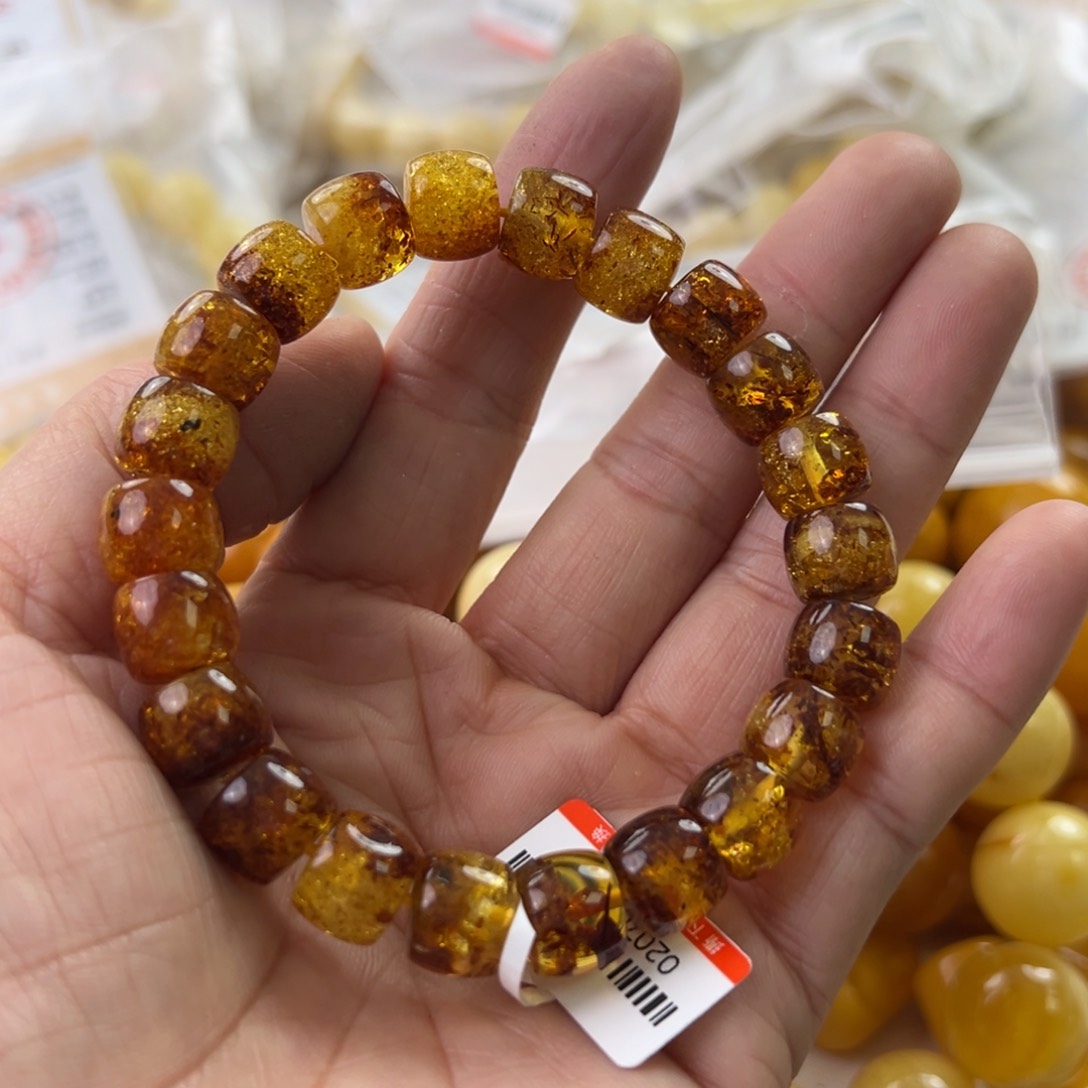 琥珀珠宝奇石未镶嵌
