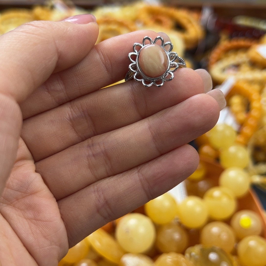 未镶嵌琥珀珠宝奇石