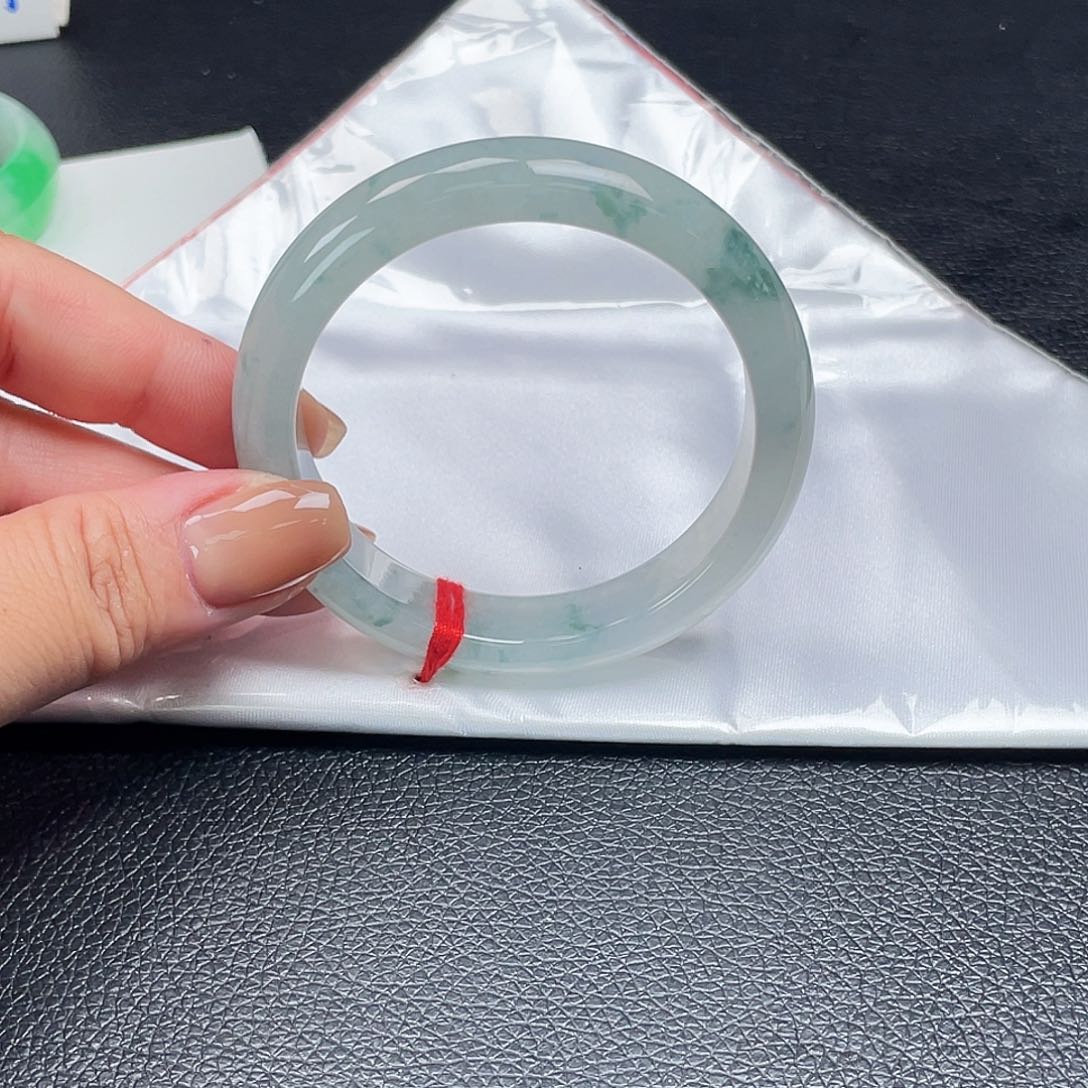 翡翠手镯未镶嵌56正圈冰飘花6033