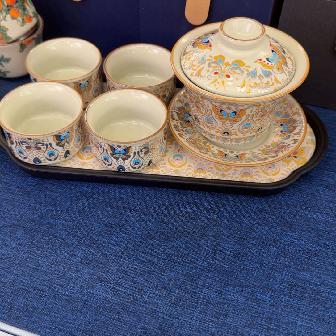 这些盖碗真好看！！！