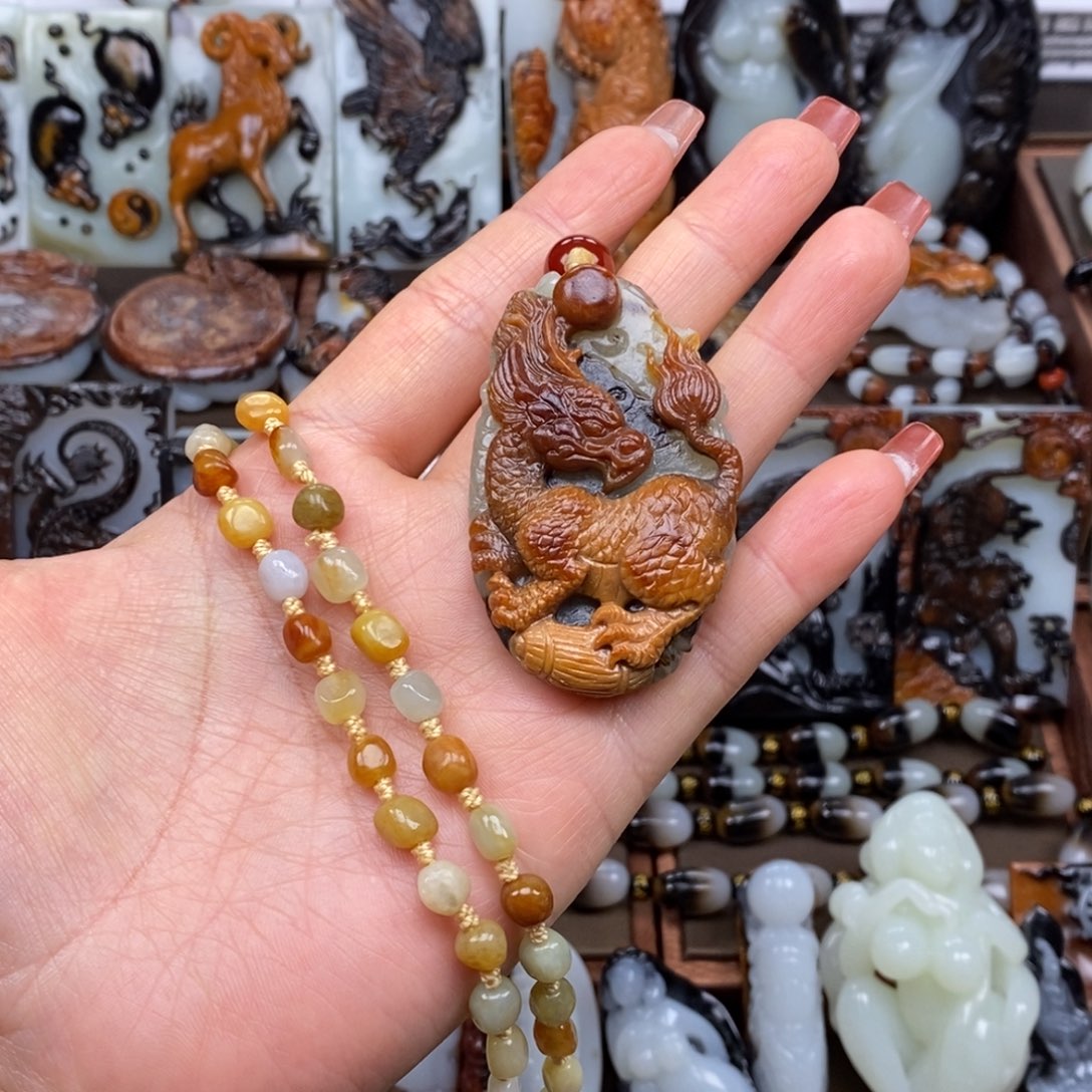 颈饰未镶嵌和田玉小****制