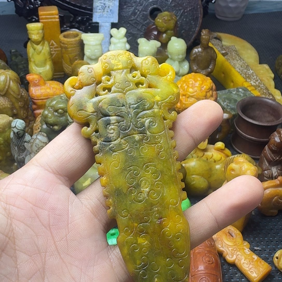 白玉菩提吊坠。。。