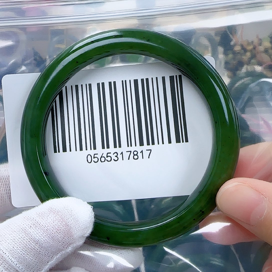 和田玉（碧玉）手镯未镶嵌60