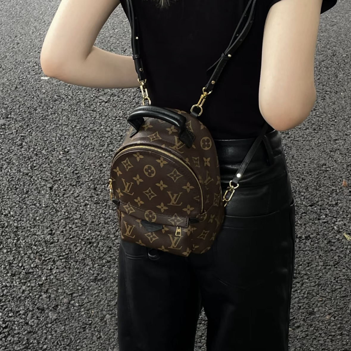 99新 LouisVuitton/路易威登 LVmini小书包路易威登99新30201109
