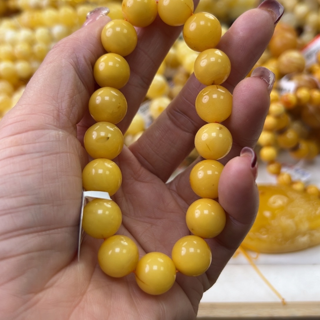 琥珀珠宝奇石未镶嵌