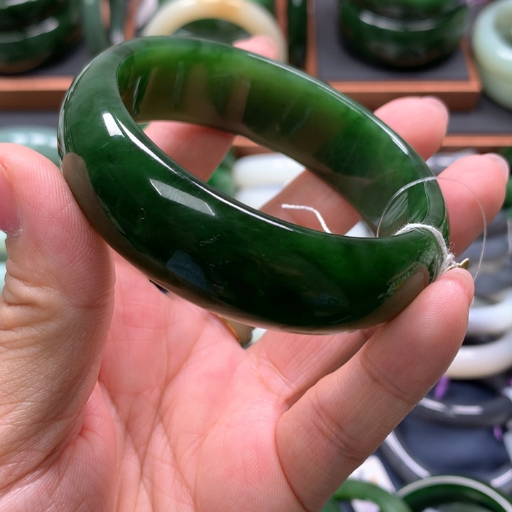 【闪购商品】未镶嵌手镯和田玉（碧玉）21