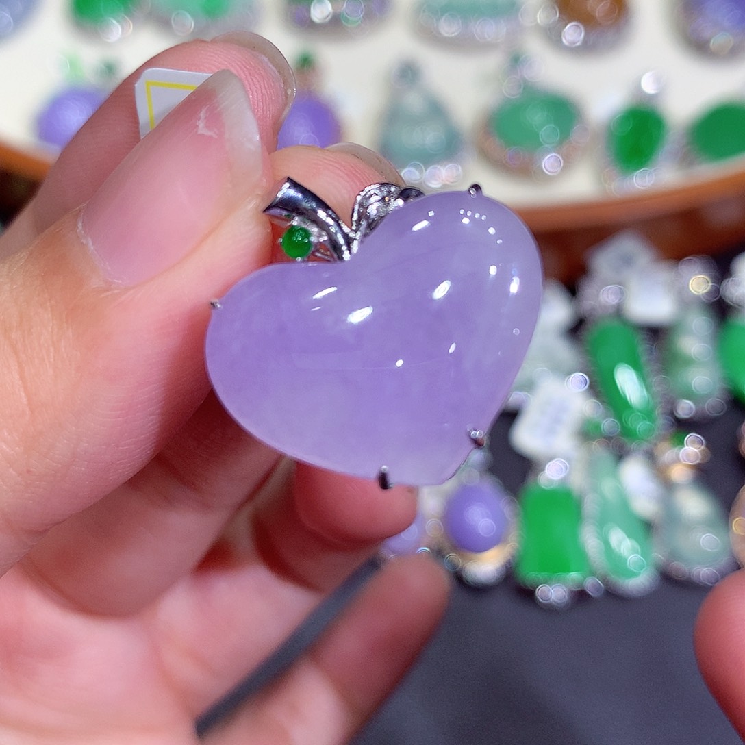 翡翠吊坠(不含链)18K金镶嵌