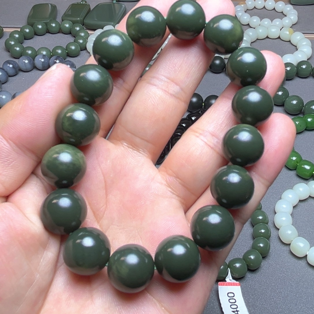 骑***长和田玉未镶嵌手链卡14