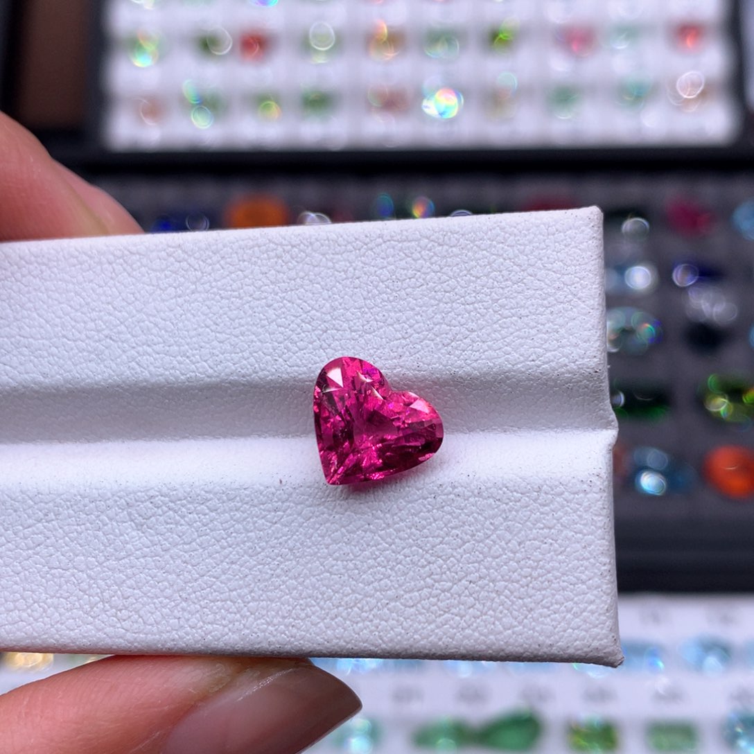 碧玺珠宝半成品未镶嵌