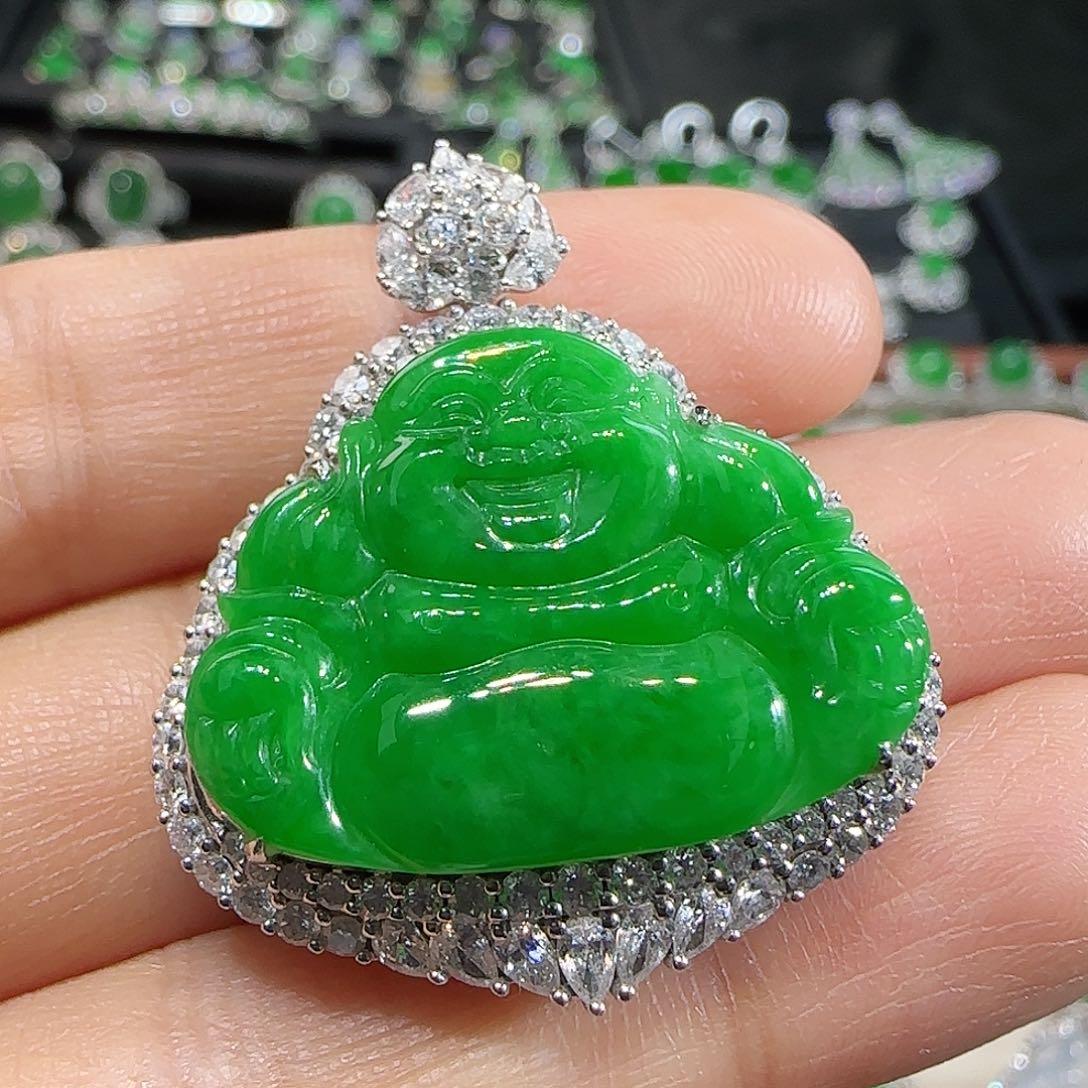 翡翠吊坠(不含链)18K金镶嵌