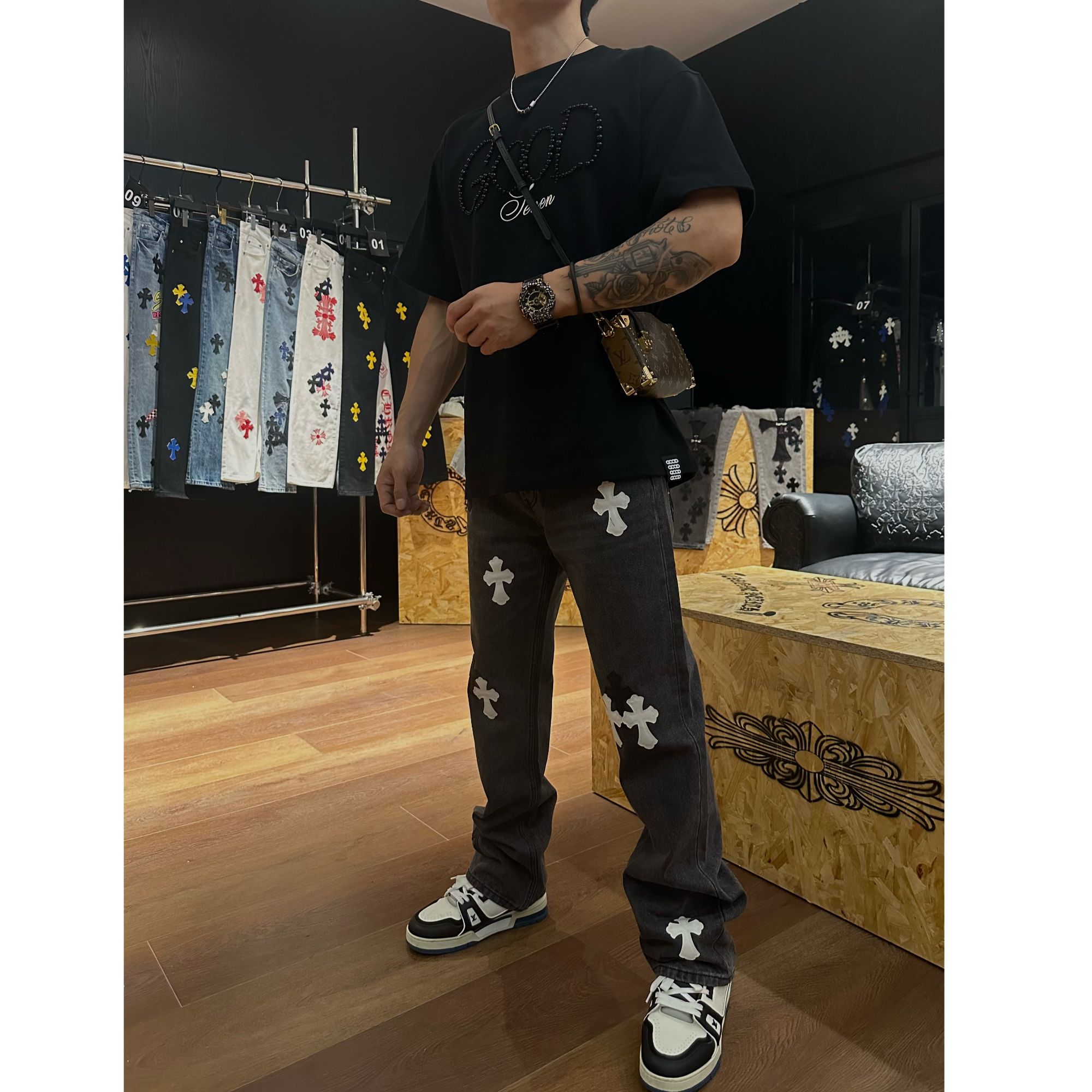 【壹楠】克家十字标.时尚直筒十字架牛仔裤KLX-CHNZK667378