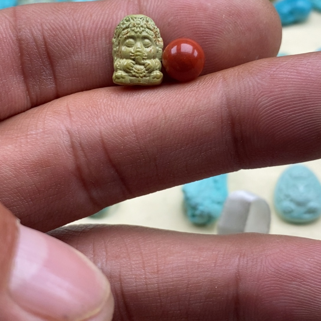 南红玛瑙未镶嵌珠宝半成品