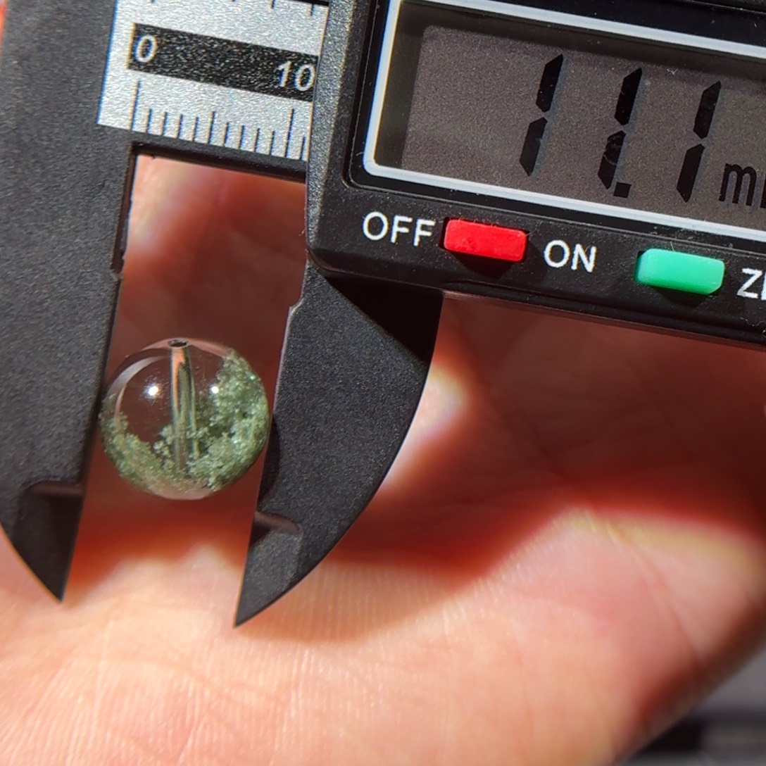 乱***碎水晶珠宝半成品未镶嵌绿幽灵单珠11.1