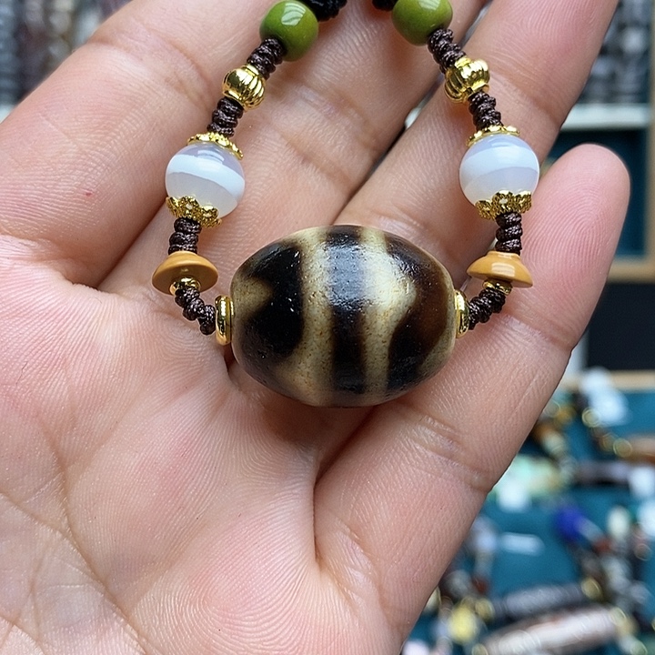 玛瑙/玉髓颈饰合金