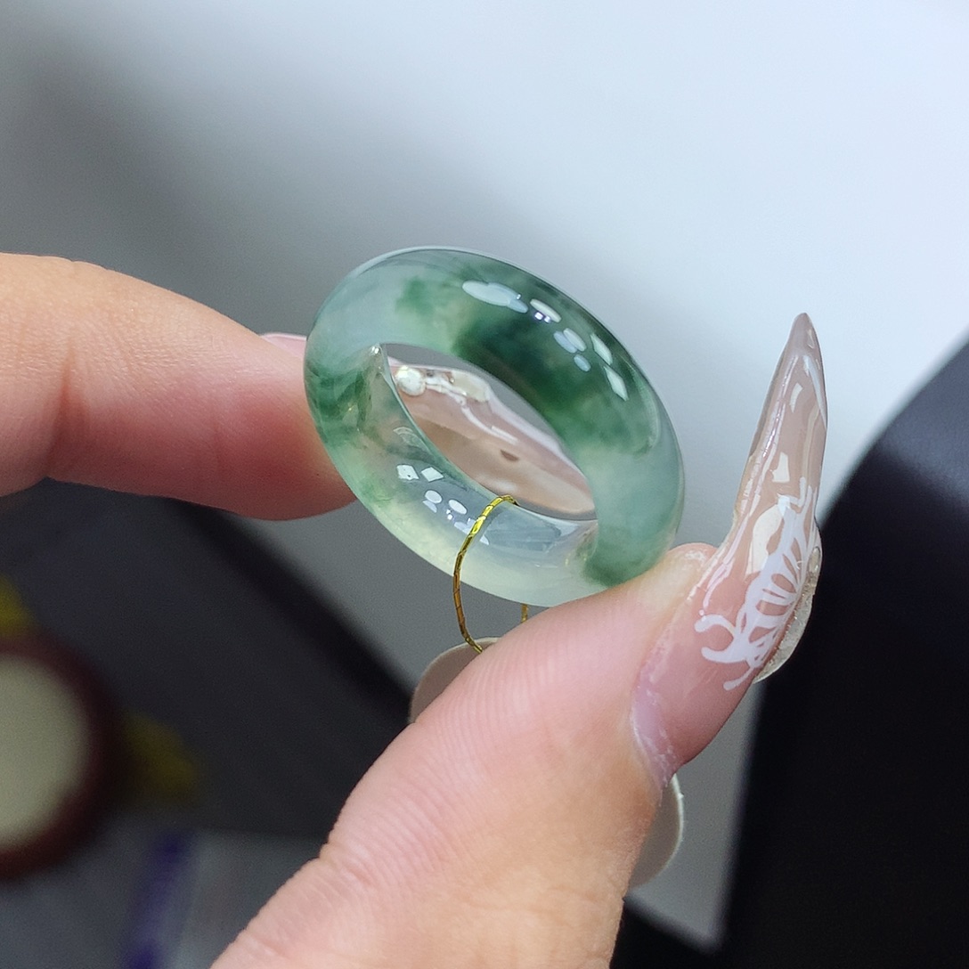 翡翠戒指未镶嵌11圈