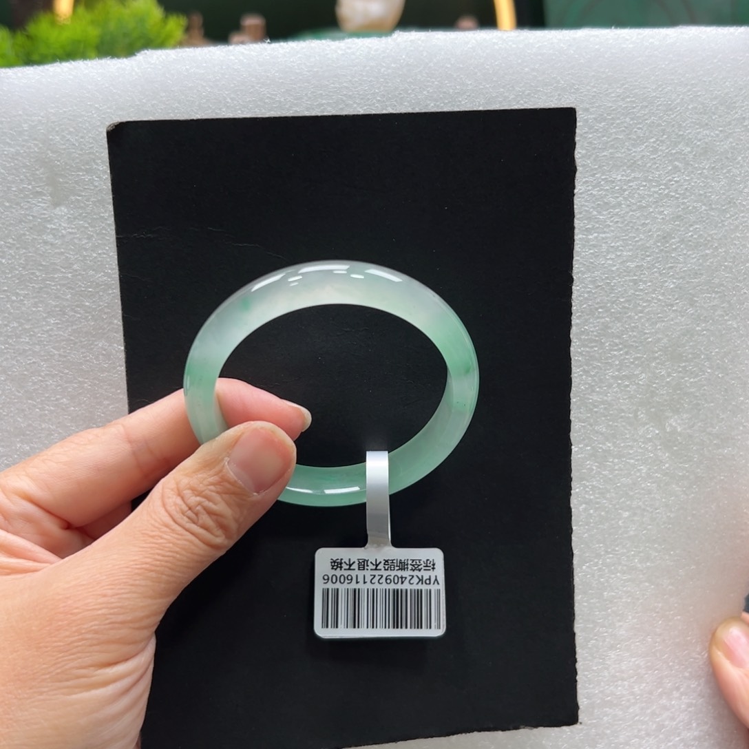 石英质玉手镯未镶嵌D****Y➕佳佳51.6