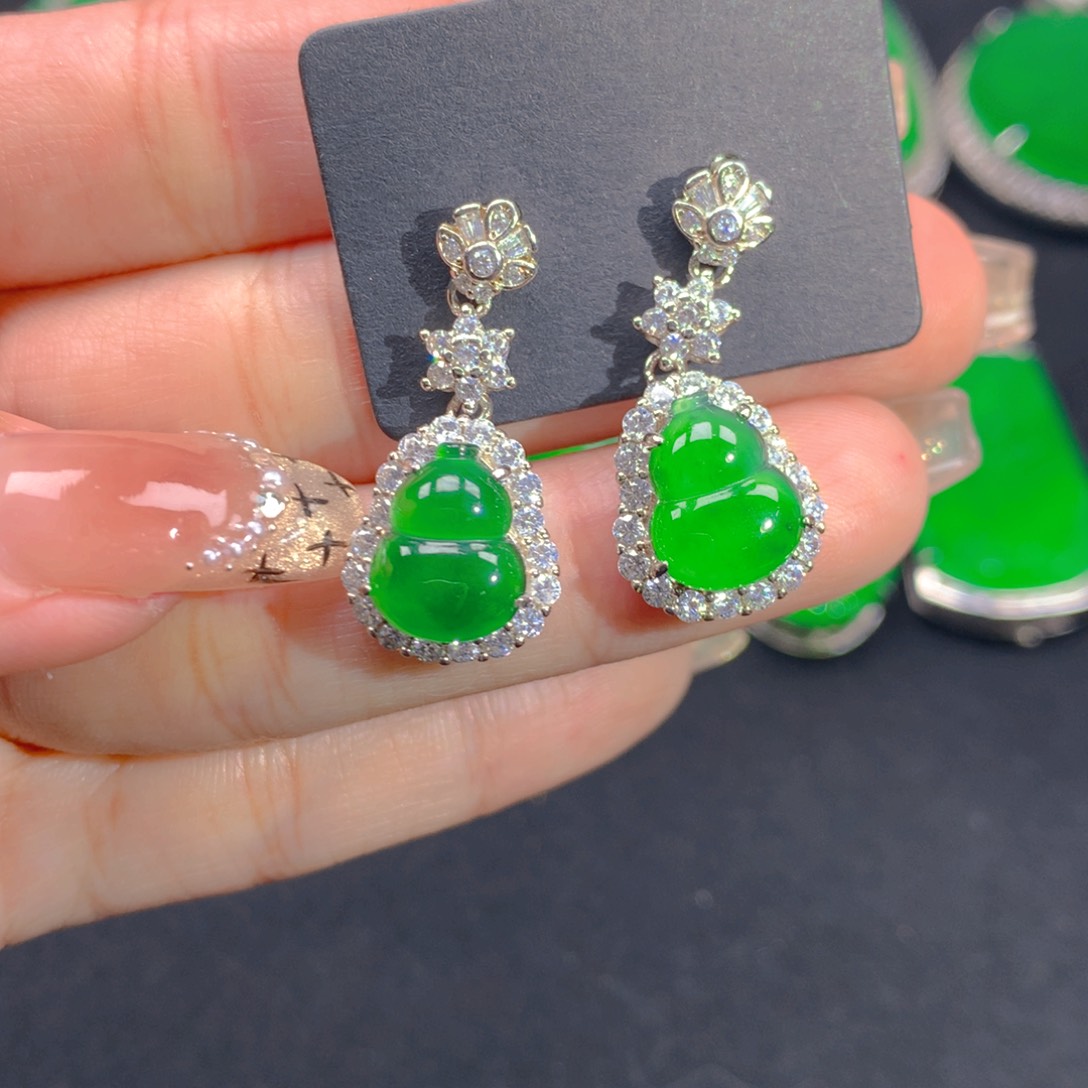 翡翠颈饰银S925镶嵌111111111