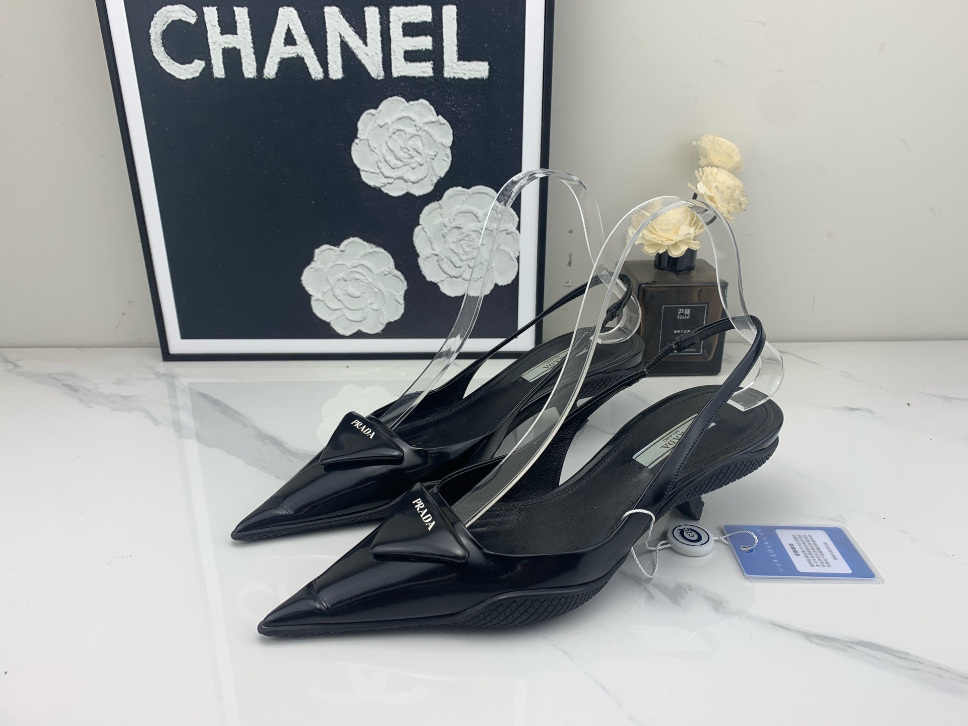 95新 Prada/普拉达 prada普拉达 36码 小猫跟/nn00195