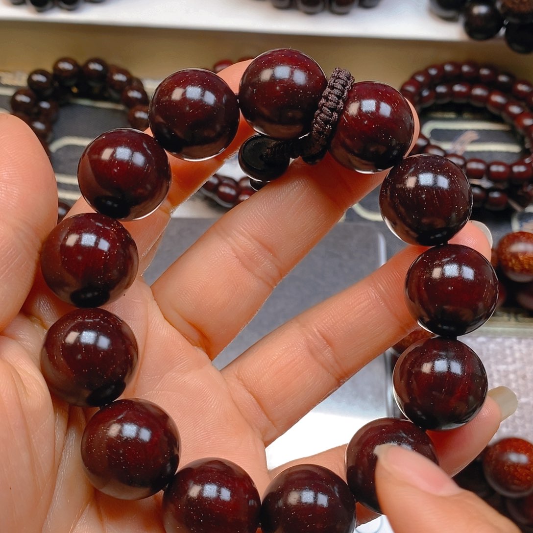 檀香紫檀（小叶紫檀）1.8多星