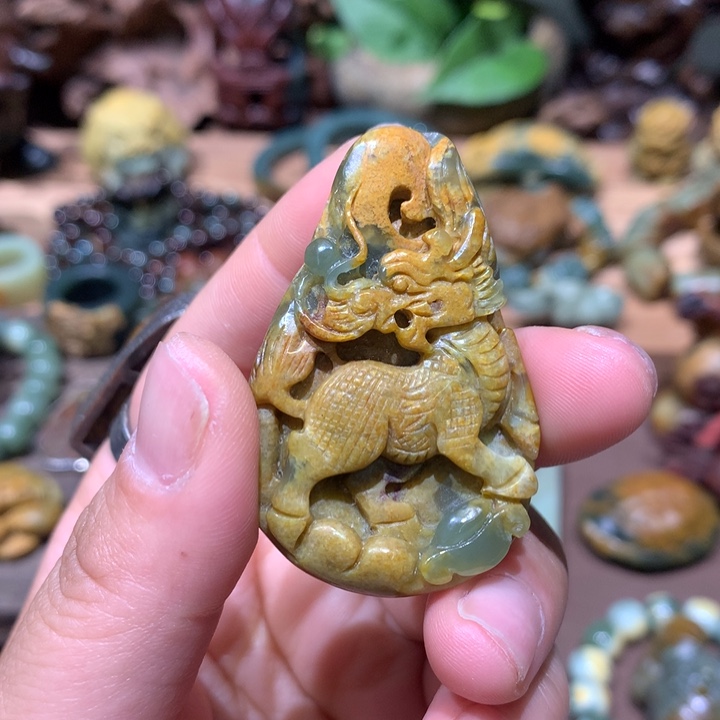 岫岩河磨玉（透闪石质玉）未镶嵌挂件