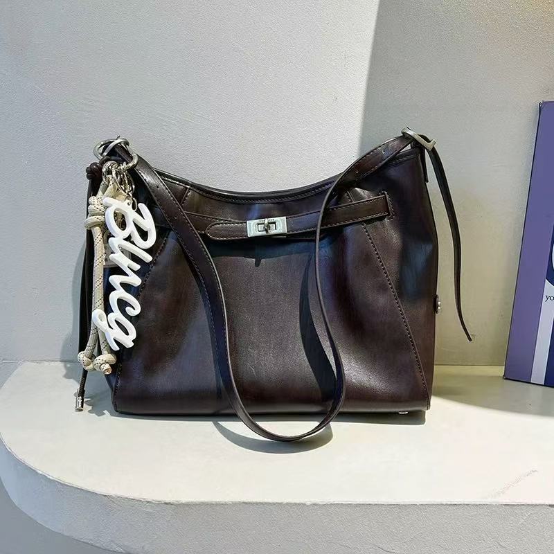 2024秋冬新款玛莎油蜡皮腋下托特包时髦单肩包女慵懒斜挎包A289