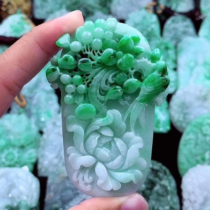 天然翡翠A货花鸟牌
