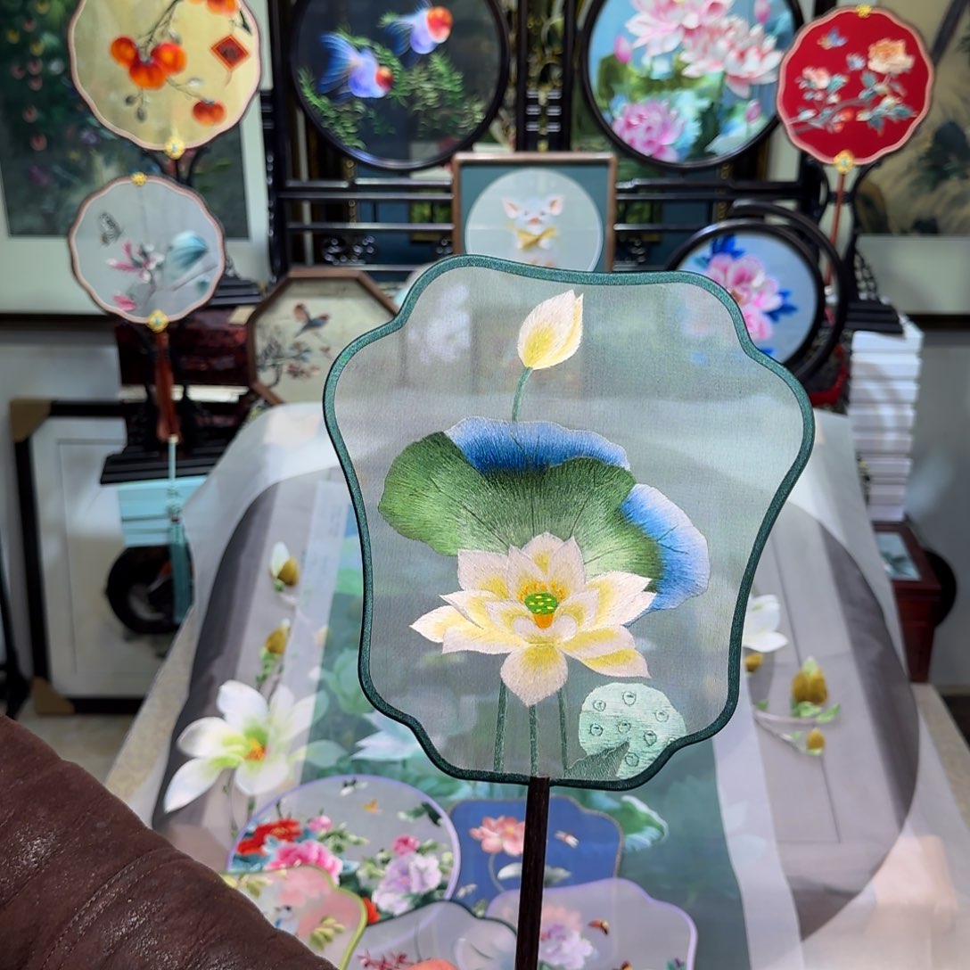 刺绣刺绣工艺精湛