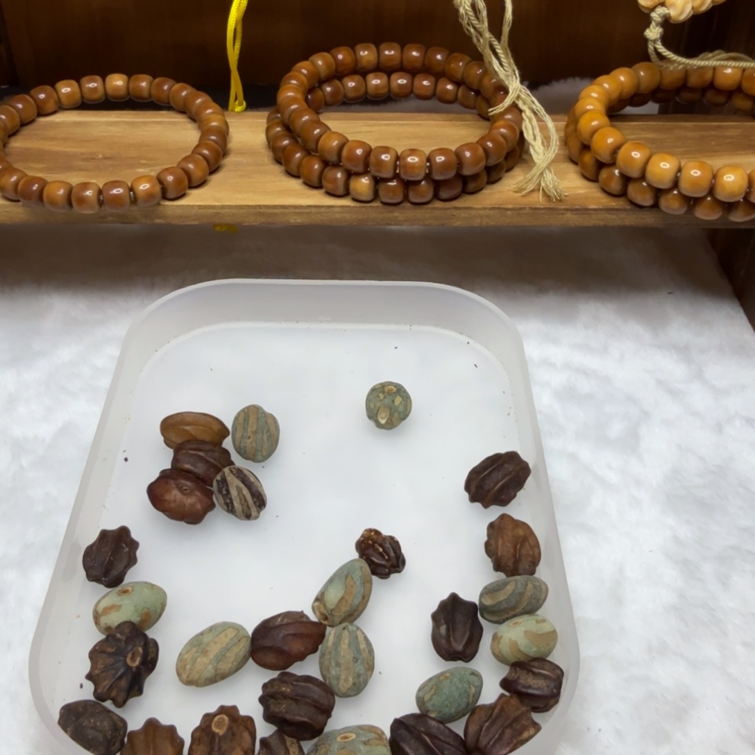 铁***号龙脊菩提吊坠玉化