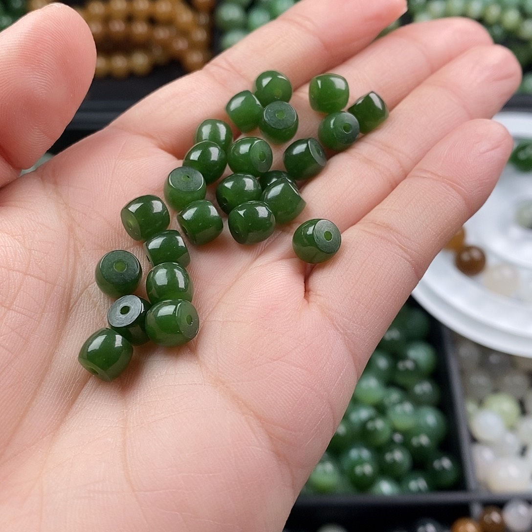 和田玉（碧玉）未镶嵌珠宝半成品