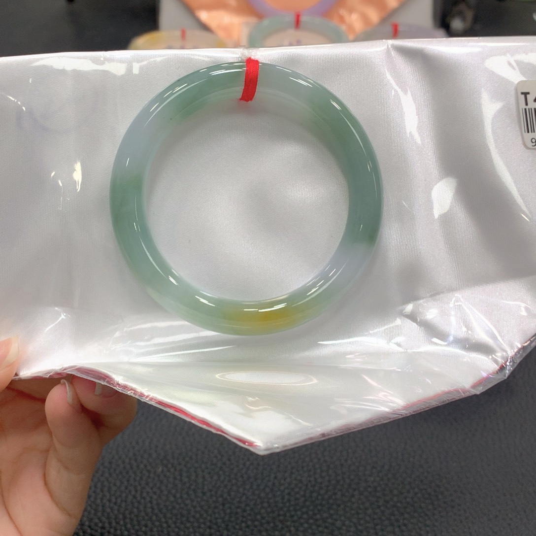 翡翠未镶嵌手镯翡翠