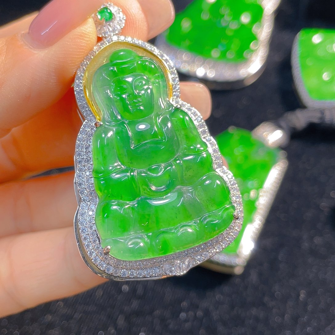 翡翠未镶嵌颈饰天然