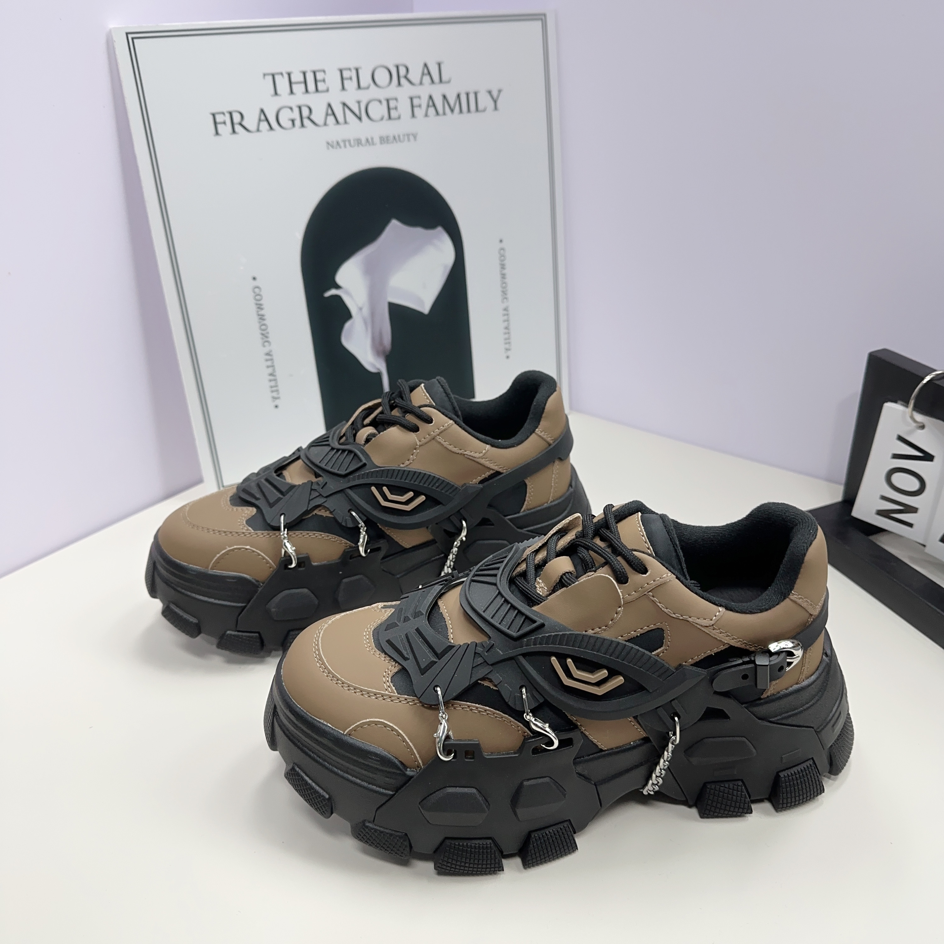 [老胡专属]厚底增高拼接休闲鞋女真皮复古显脚瘦运动老爹鞋D063