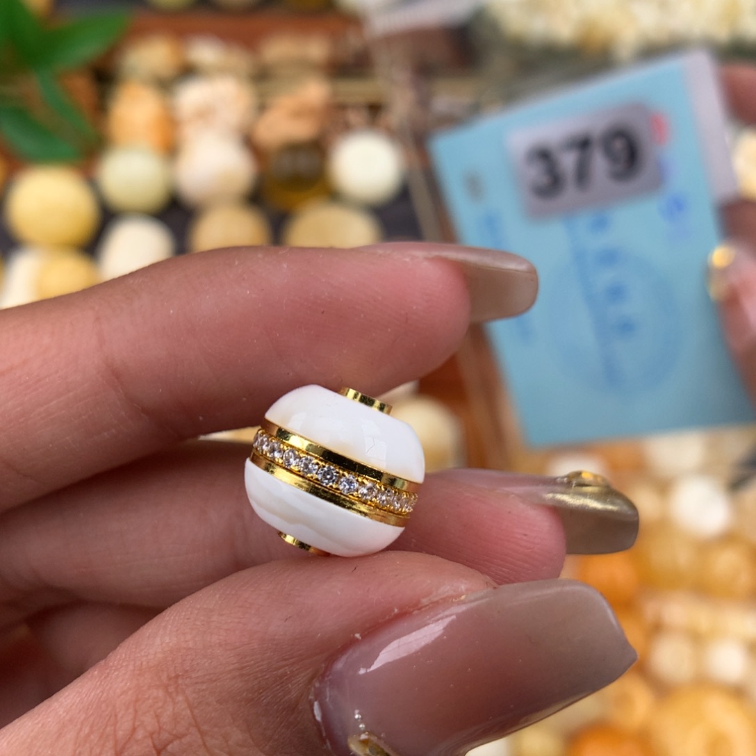 琥珀珠宝奇石未镶嵌 12.3