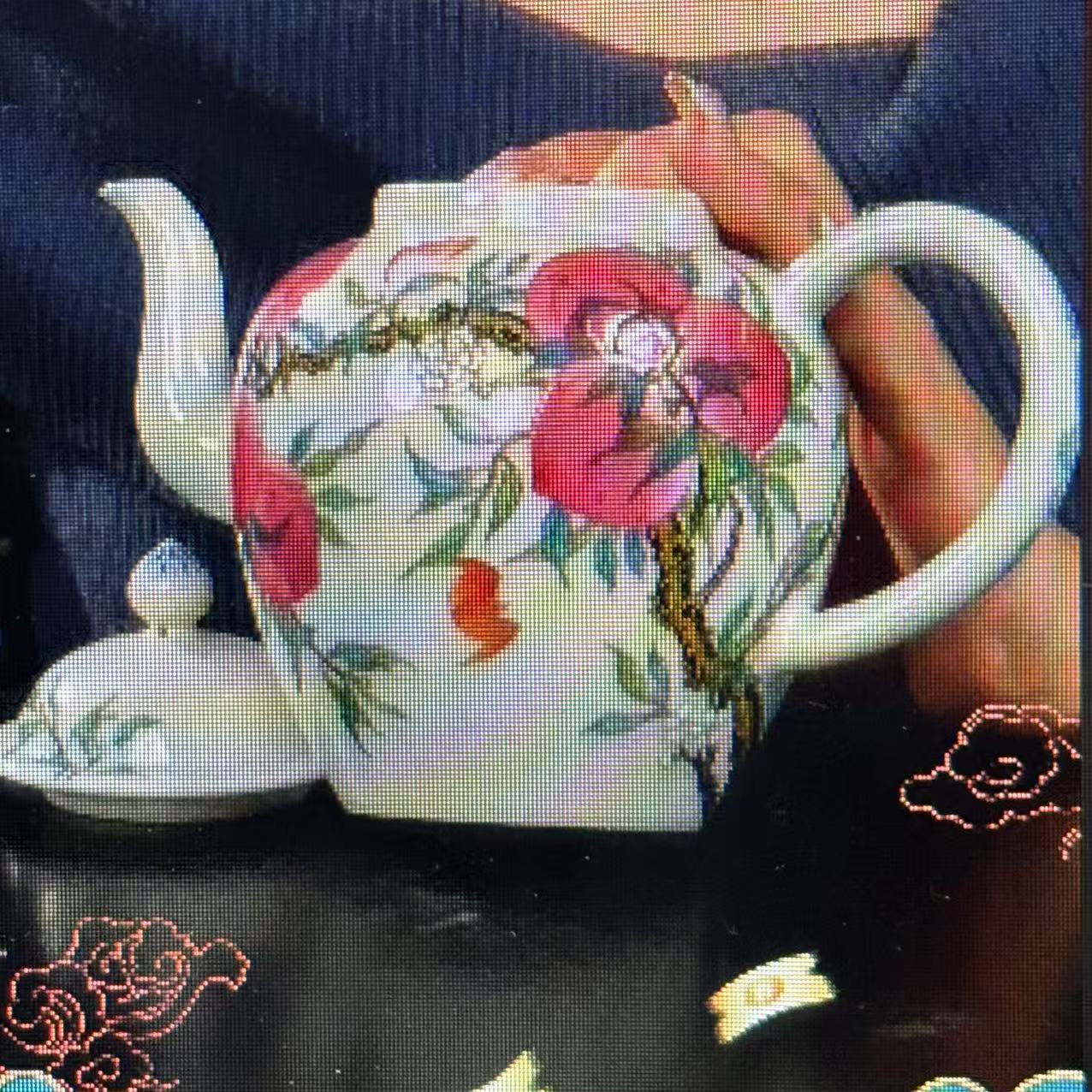 粉彩九桃五福题诗茶壶