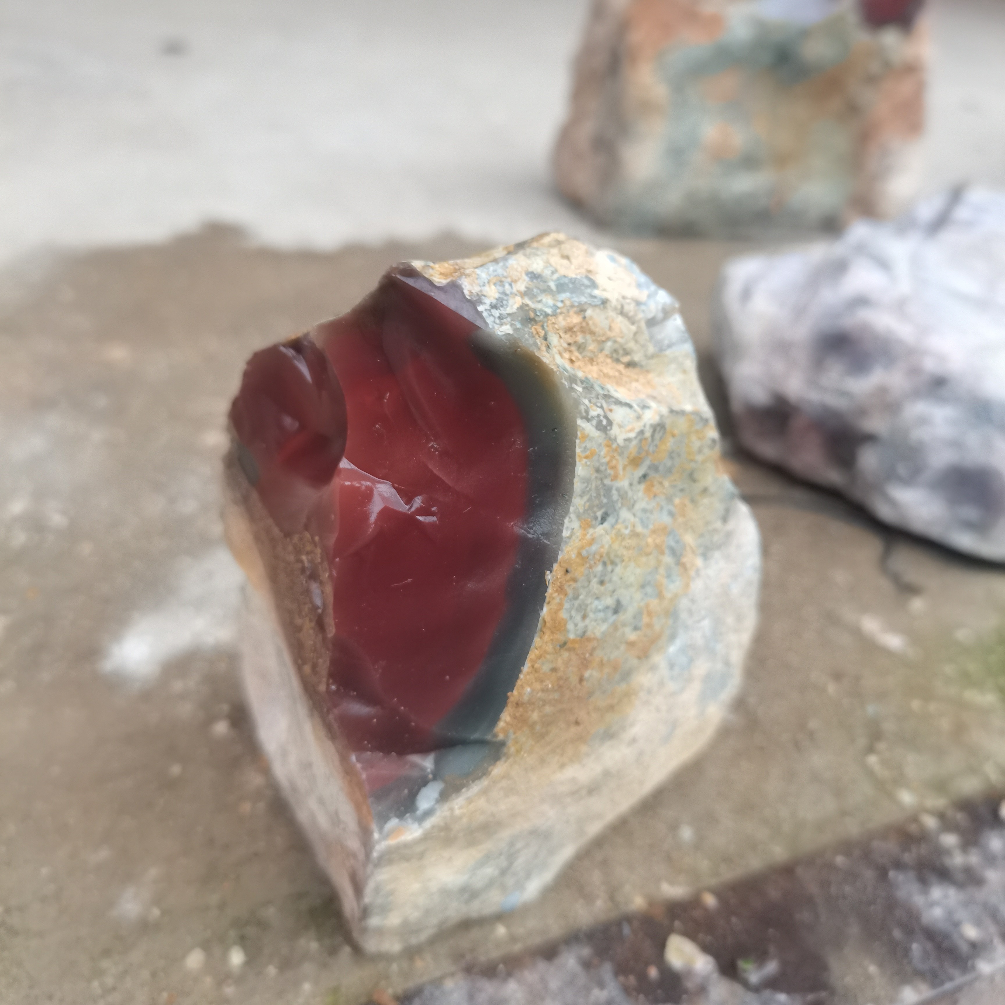 秦岭原矿秦紫玉原石，可雕刻可观赏！