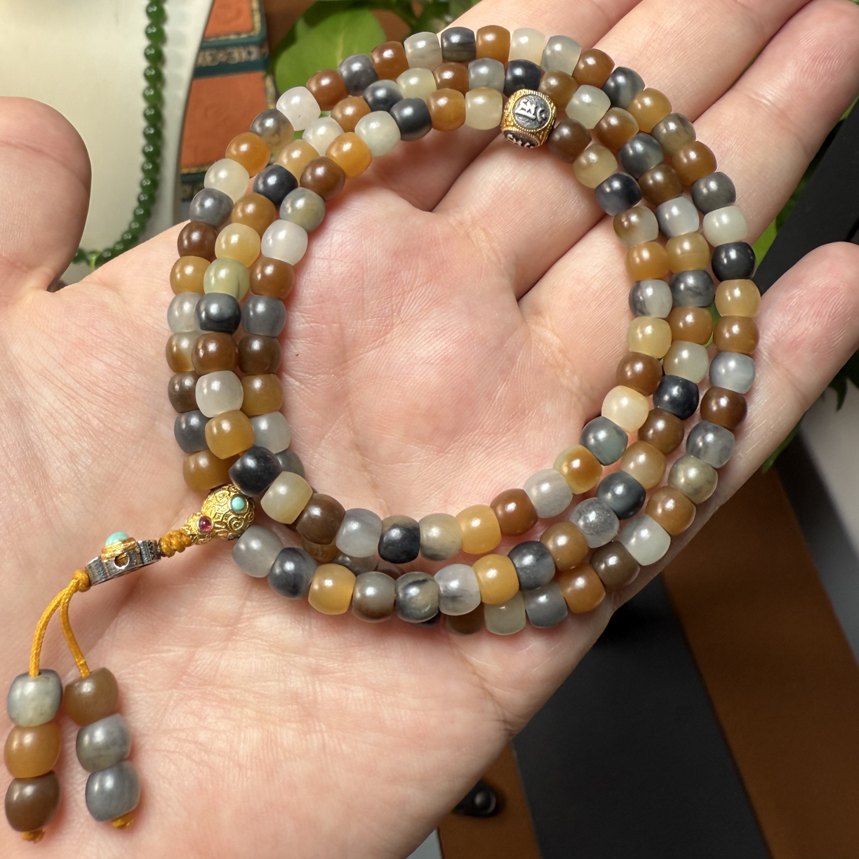 新疆和田玉楼兰卡6直切108